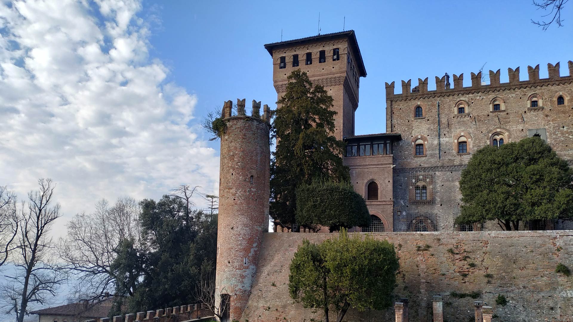 Foto delle mura del Castello di Gabiano